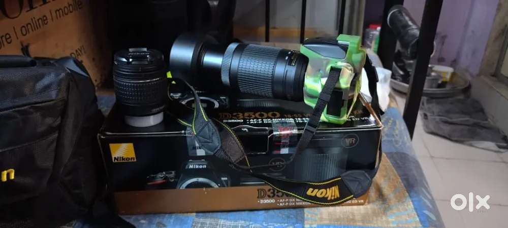 NIKON DSLR 3500