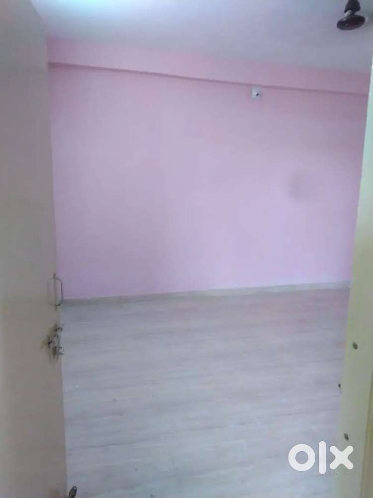 Road Side Small 1bhk For Single Male Bachelor