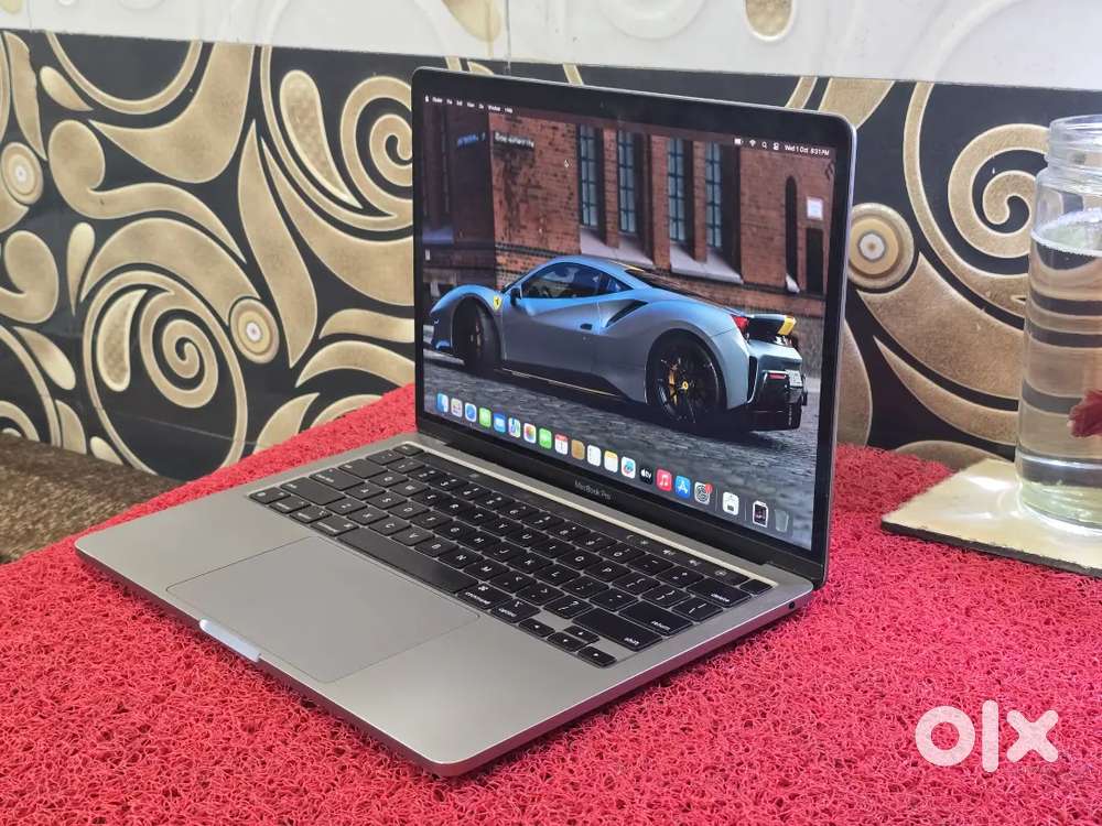 M2 Apple Macbook 8gb Ram 256gb SSD 13inch Retina Display Touchbar