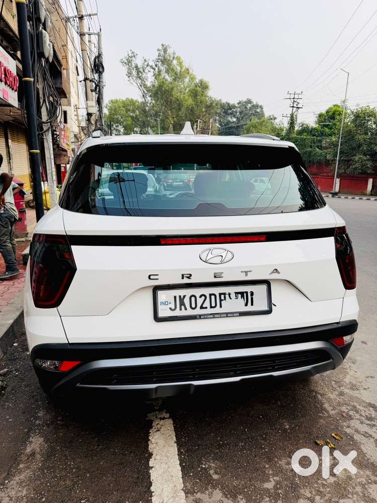 Hyundai Creta 2023 Petrol 23000 Km Driven 25months old car in warranty