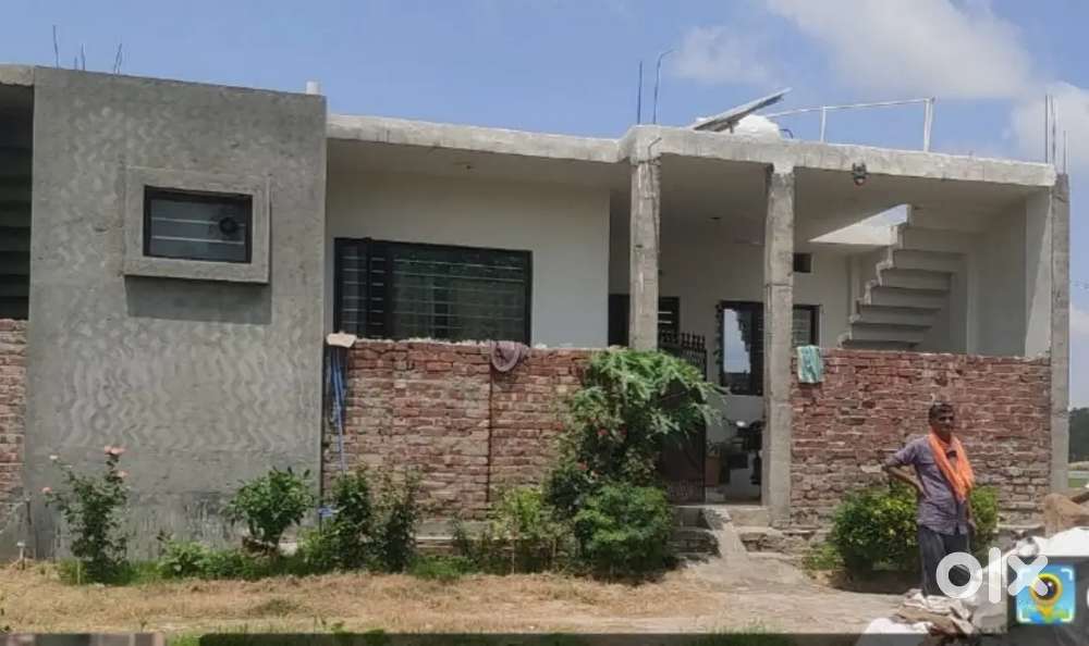 2 BEDROOM HOUSE SET IN AMAR COLONY, BRARA ROAD NEAR GABA COLD STORE