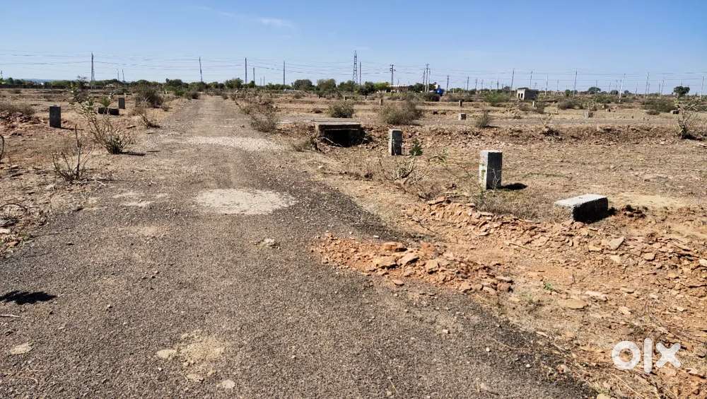25 x50 plot. , price 41 lakh , 30 feet road