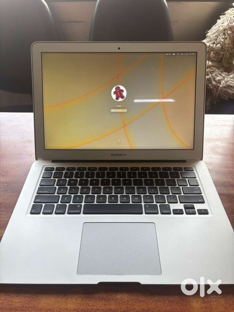 APPLE - MACBOOK AIR