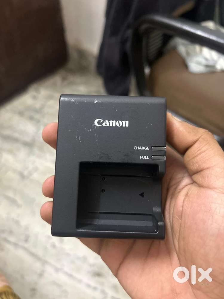 Canon EOS 1500D in brand new condition