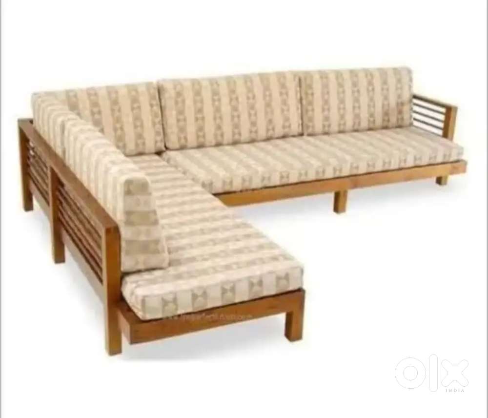 Teak wood Sofa corner model for sale in 19500 EMI available
