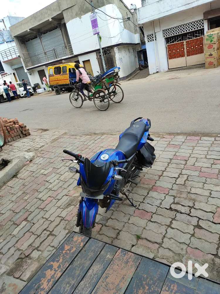 Apache RTR 160 blue addition