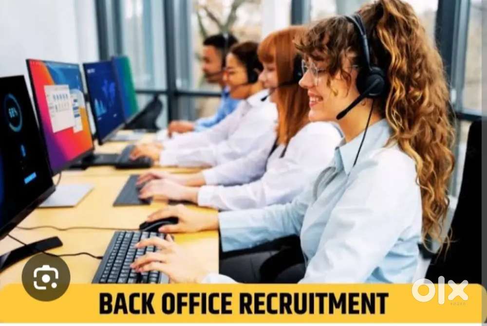 Male and female candidates for data entry and back office in Lucknow.