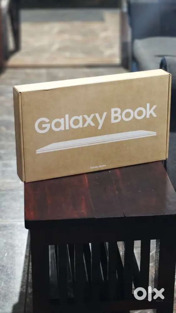 SAMSUNG BOOK 4