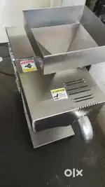 Commercial Edible oil cold press Expeller machine with copra cutter