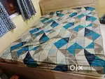 Queen siz bed with matress