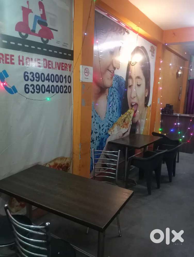Amazing Pizza restaurant need to sel running restaurant mohanlalganj