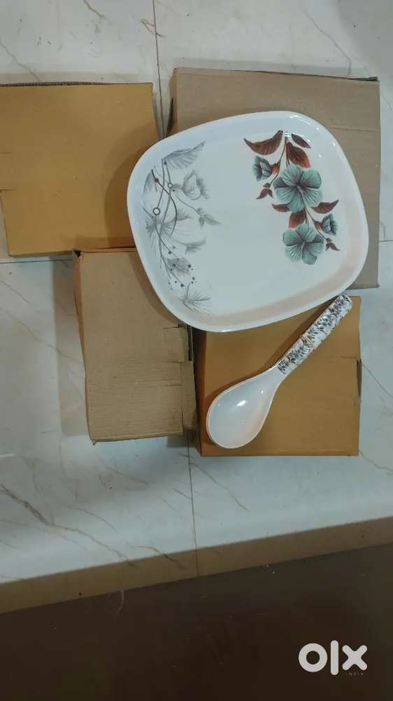 32 pieces new box pack dinner set 1000/