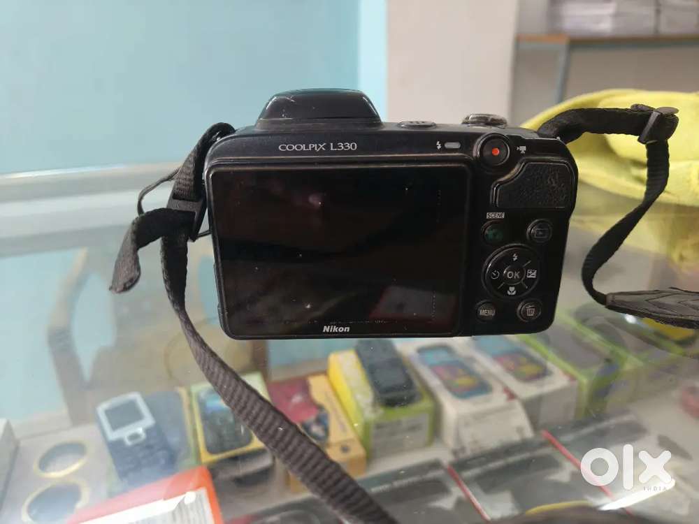 COOLPIX L330