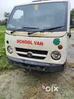 Good condition tata magic