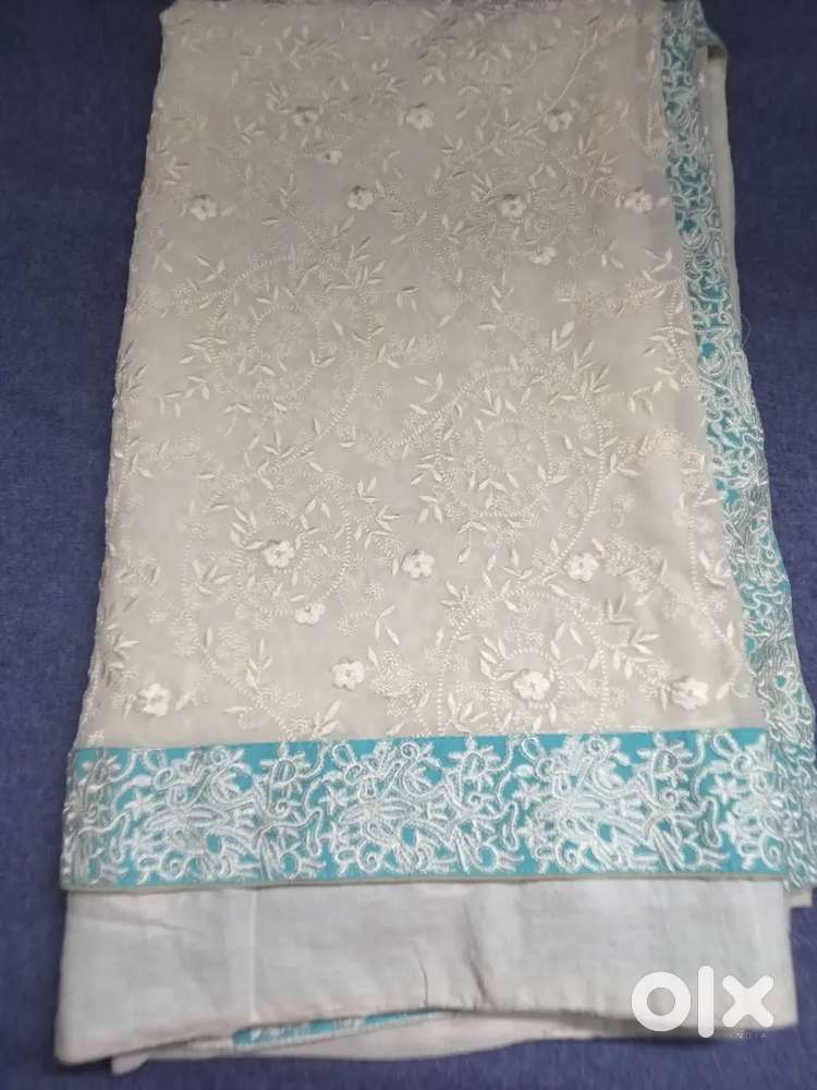 Chikan kaari saree only one time used