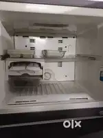 Whirlpool 285 litre double door