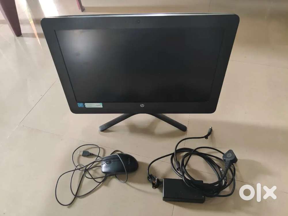HP All in one Desktop PC plus Lloyd 1.5 Ton inverter Ac for sale