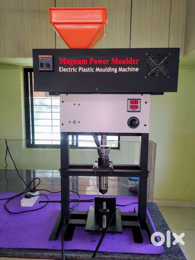 Semi automatic Plastic moulding machine (electrical) for sale