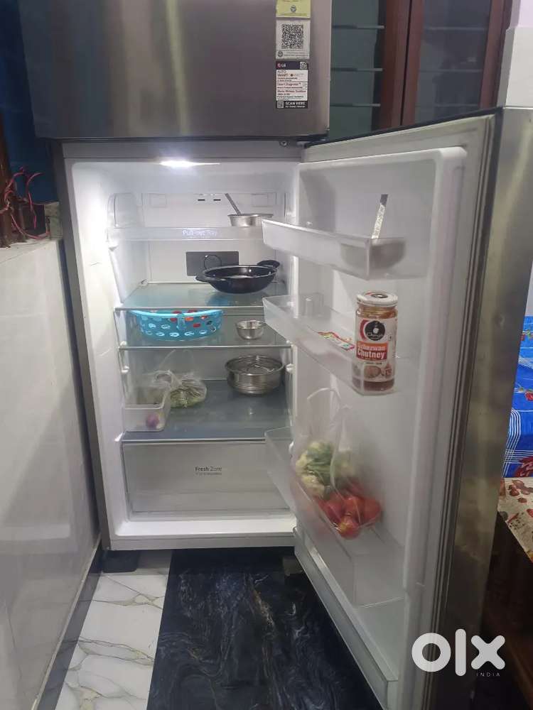 Double door fridge