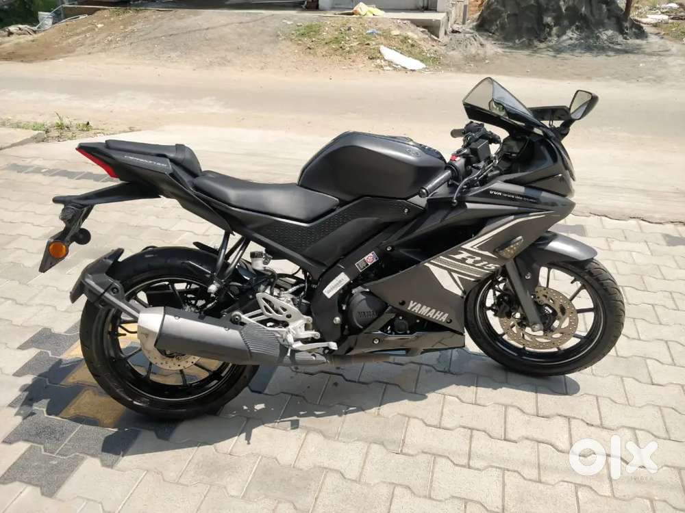 Yamaha R15 Version 3 (Dark Knight Edition)