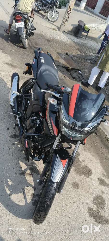 A1 condition scratch less