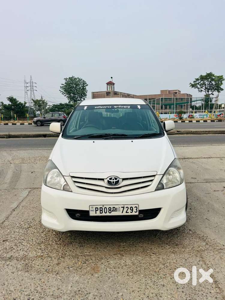 Toyota Innova 2004-2011 2.5 G4 Diesel 7-seater, 2011, Diesel