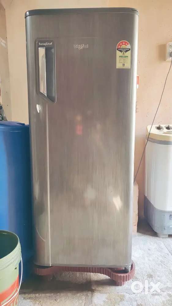 New condition whirlpool fridge 210 liter parfect working