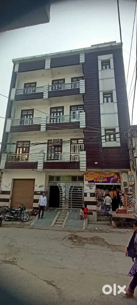 AutoCAD Draftsman (female)