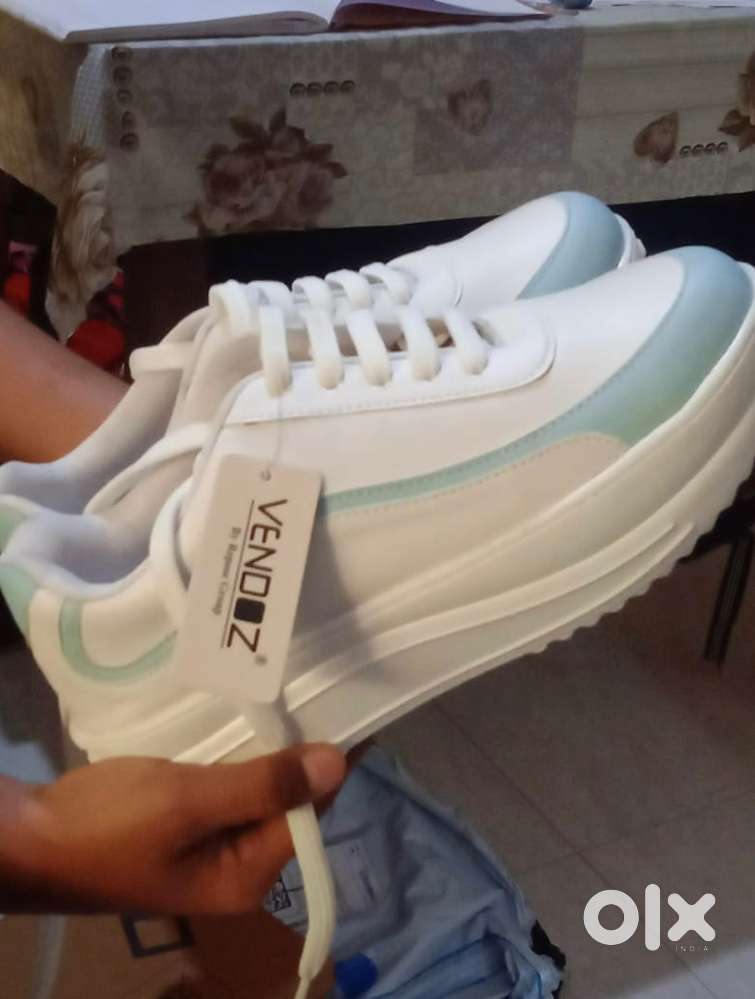 Women shoes