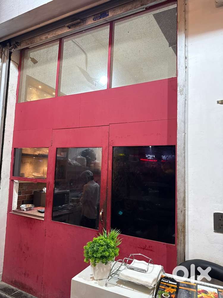 Tandoor chef and helper need