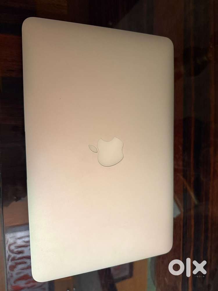 MacBook Air (11-inch, Mid 2013)