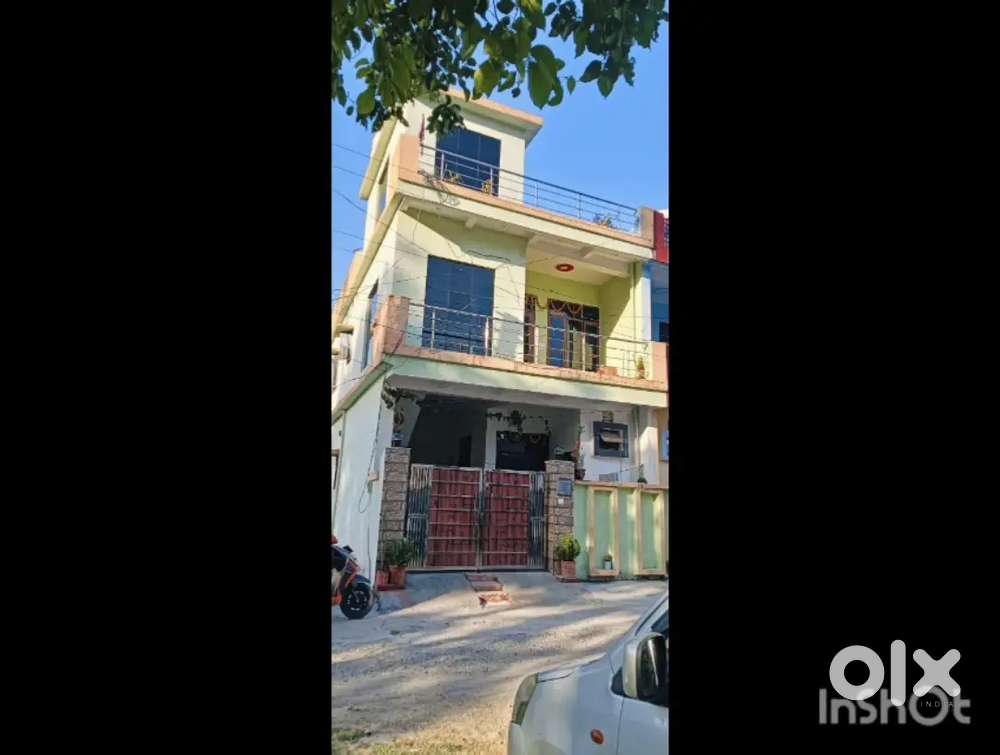 House sale in nice location double story