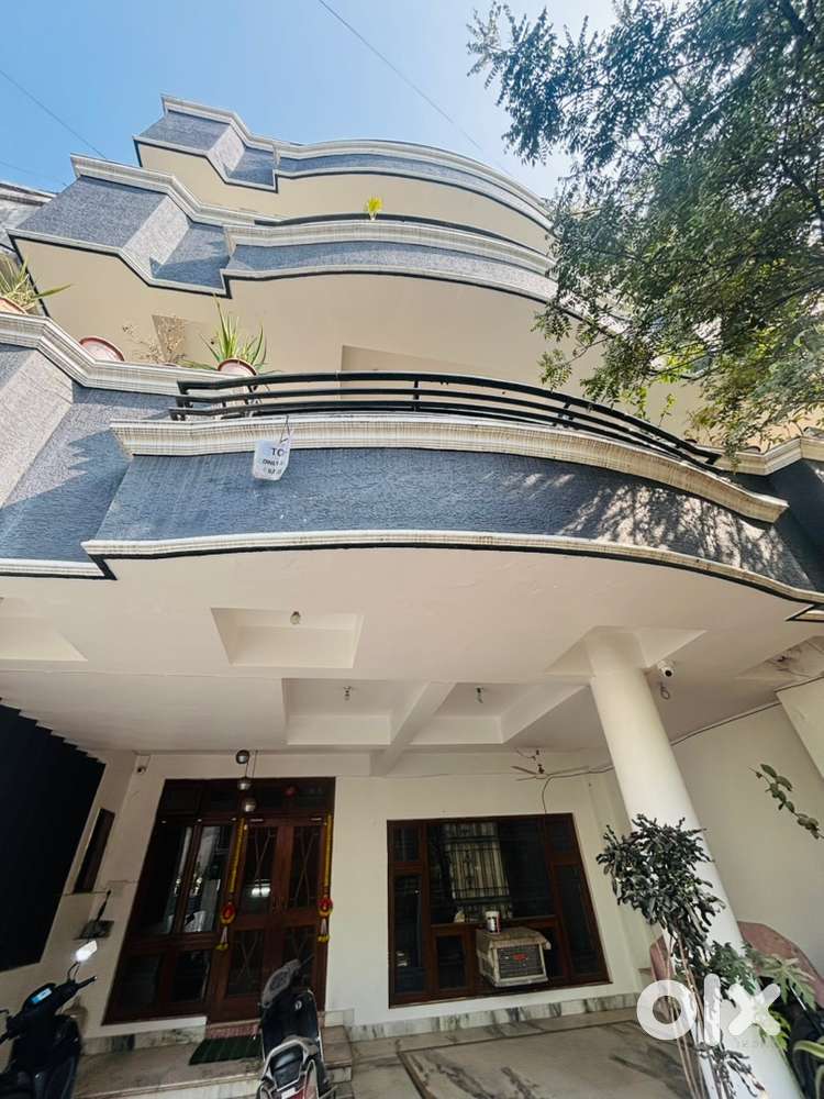 Only for girls furnished 2 bhk & furnished room