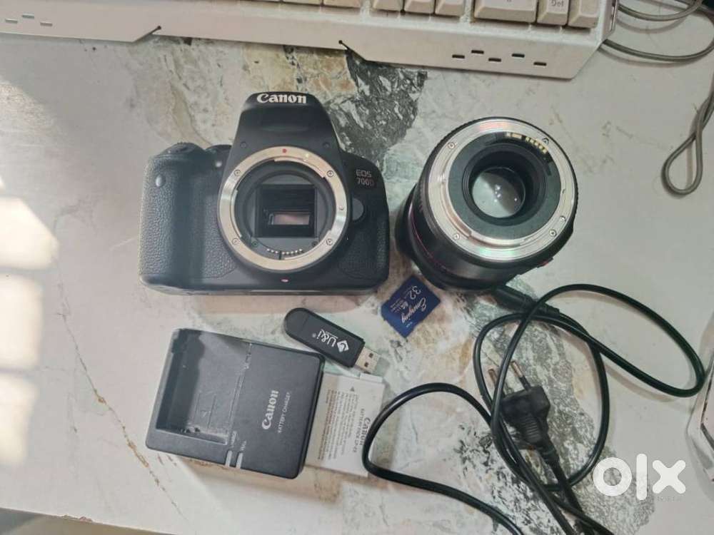 Sale! Canon 700D DSLR with 58mm Lens + Full Accessories
