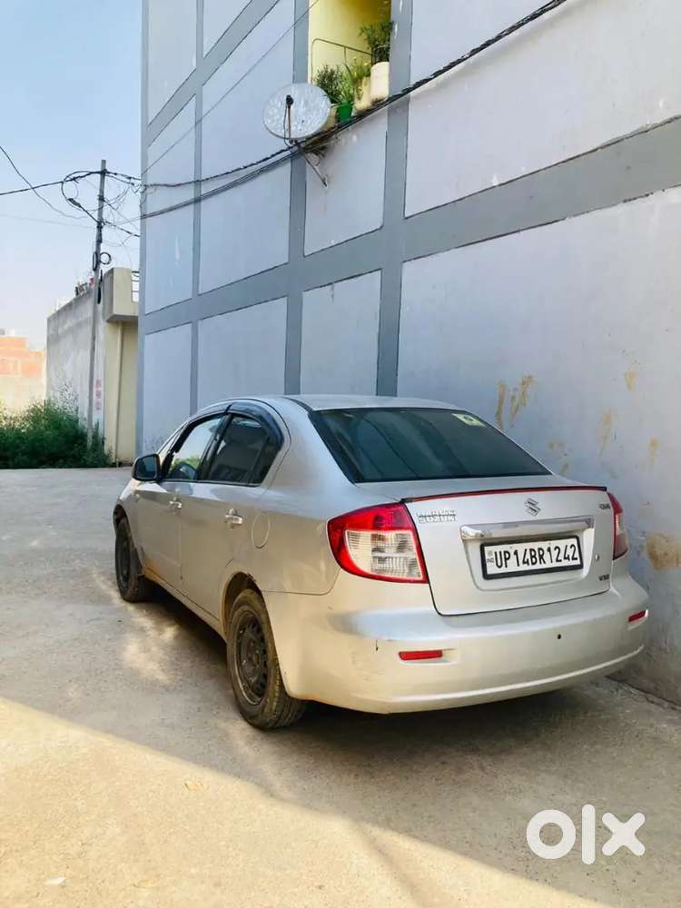Maruti Suzuki SX4 2012 gadi ekdam ok hi oor arjent Sell karni hi
