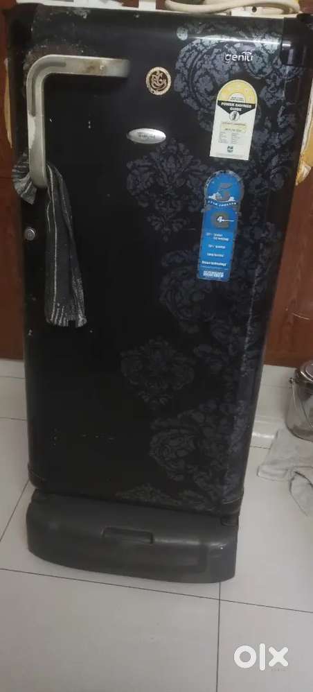 180 Liters whirlpool refrigerator