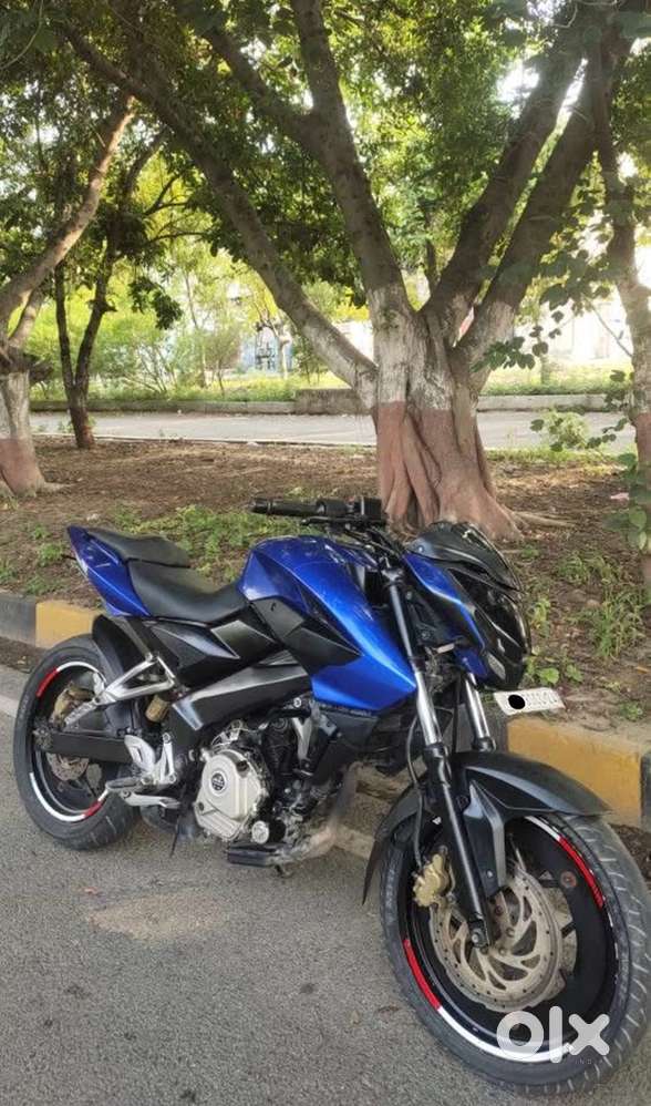 Bajaj pulsar ns200