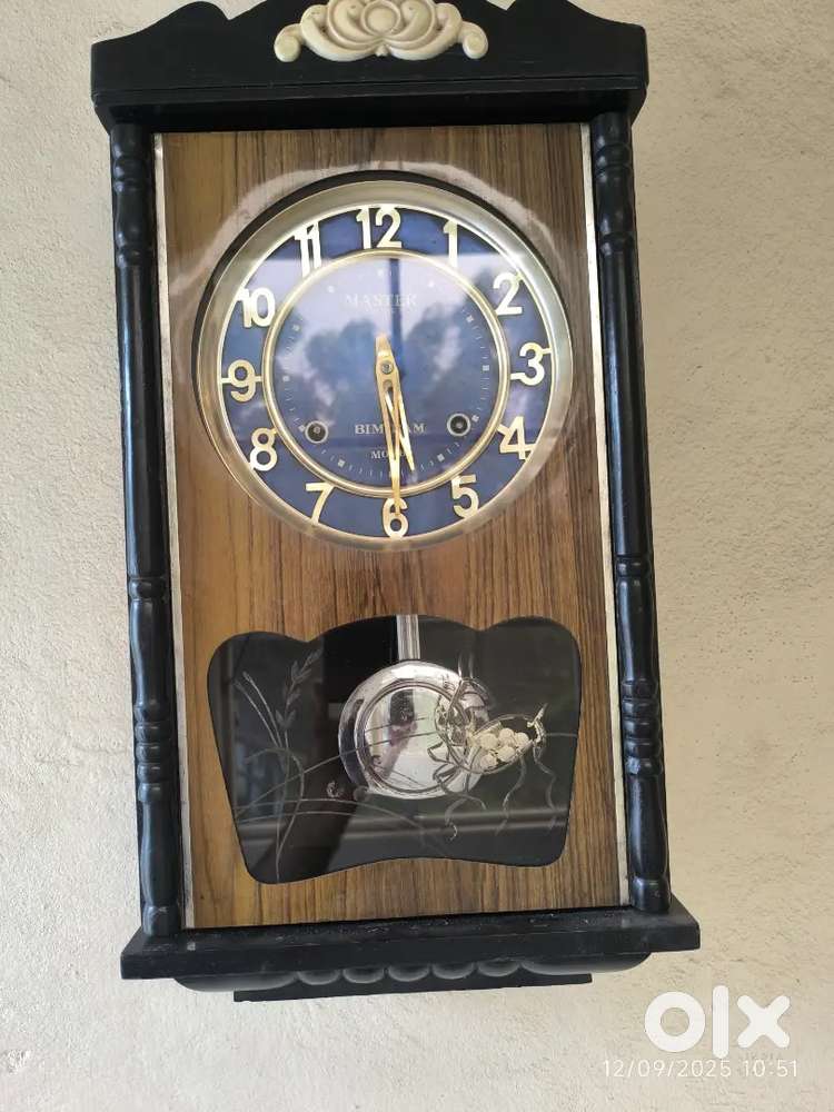 Antique and old master bim bumper pendulum wali clock