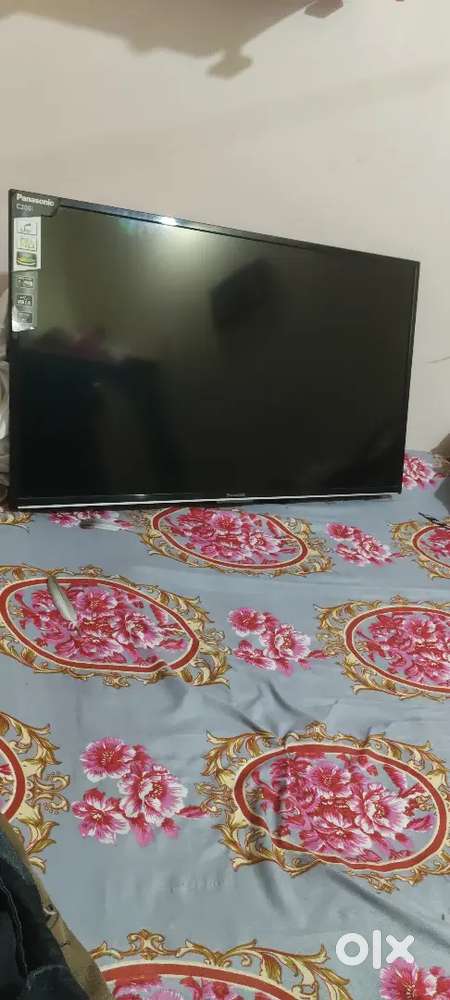 Panasonic 43 inches basic
