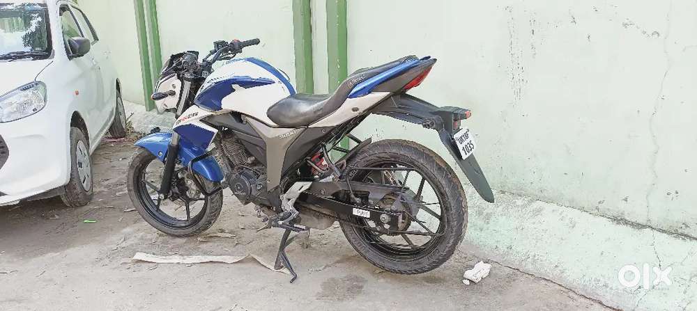 Suzuki Gixxer in good condition