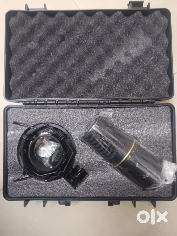 MXL 770 studio mic , Arturia minifuse audio interface