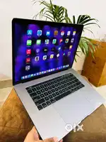 Apple MacBook Pro Touchbar 16GB - i7 Processor
