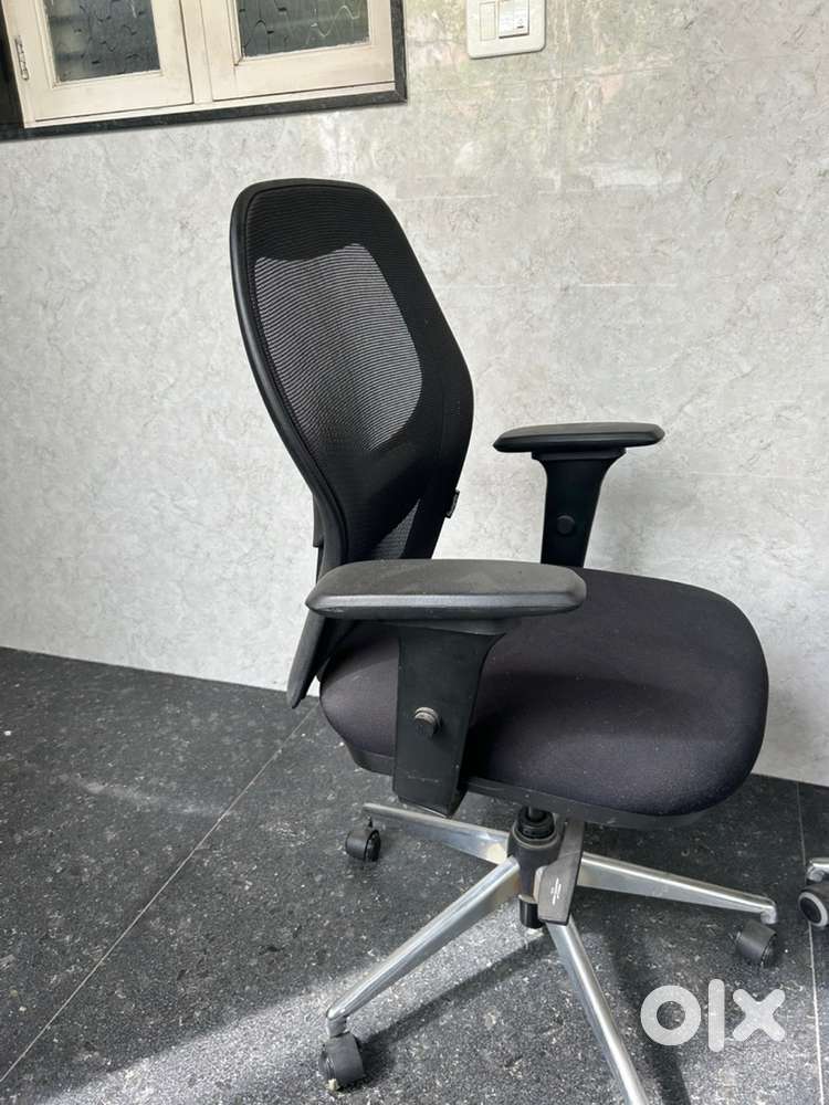 Office chairs -2 nos