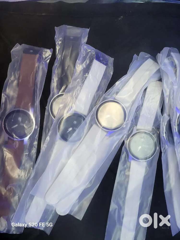 BRAND NEW TITAN WATCH