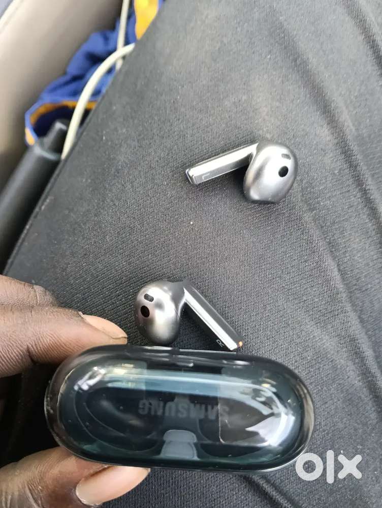 Air buds samsung galaxy 3