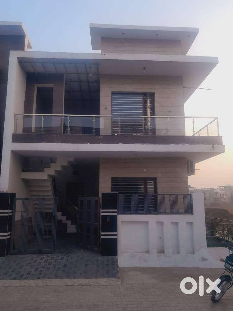 107 GAJ 4 BHK CORNER KOTHI FOR SALE IN  CHIRAG HOMES 124