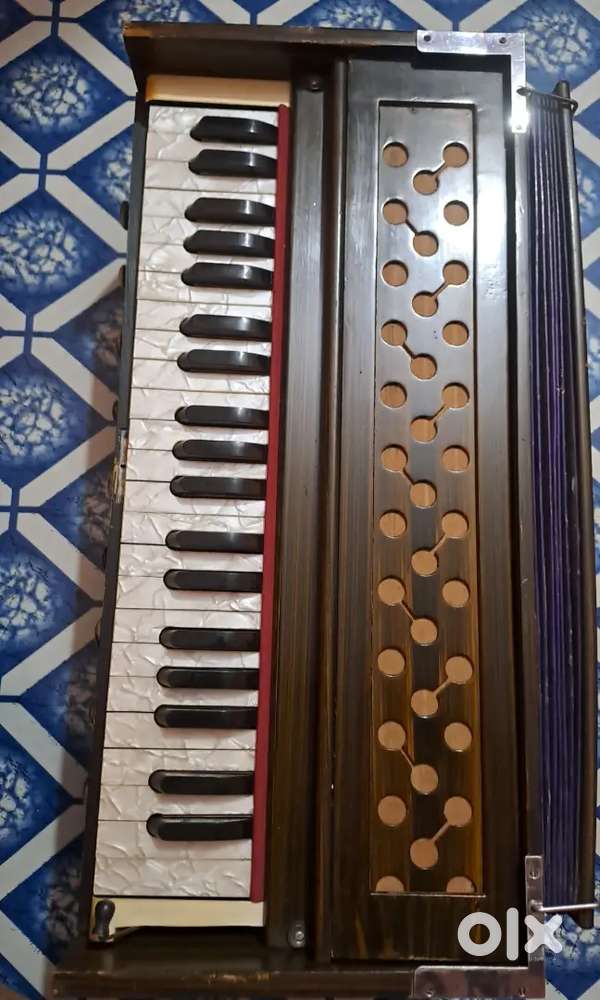 Harmonium ( Double hand )