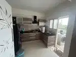 Female Paying guest