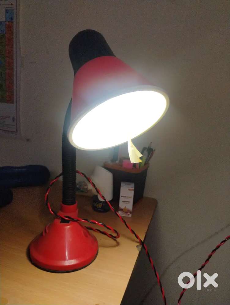 Table lamp