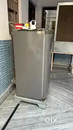 4990 ₹ Whirlpool 180Ltr 5 star with stand